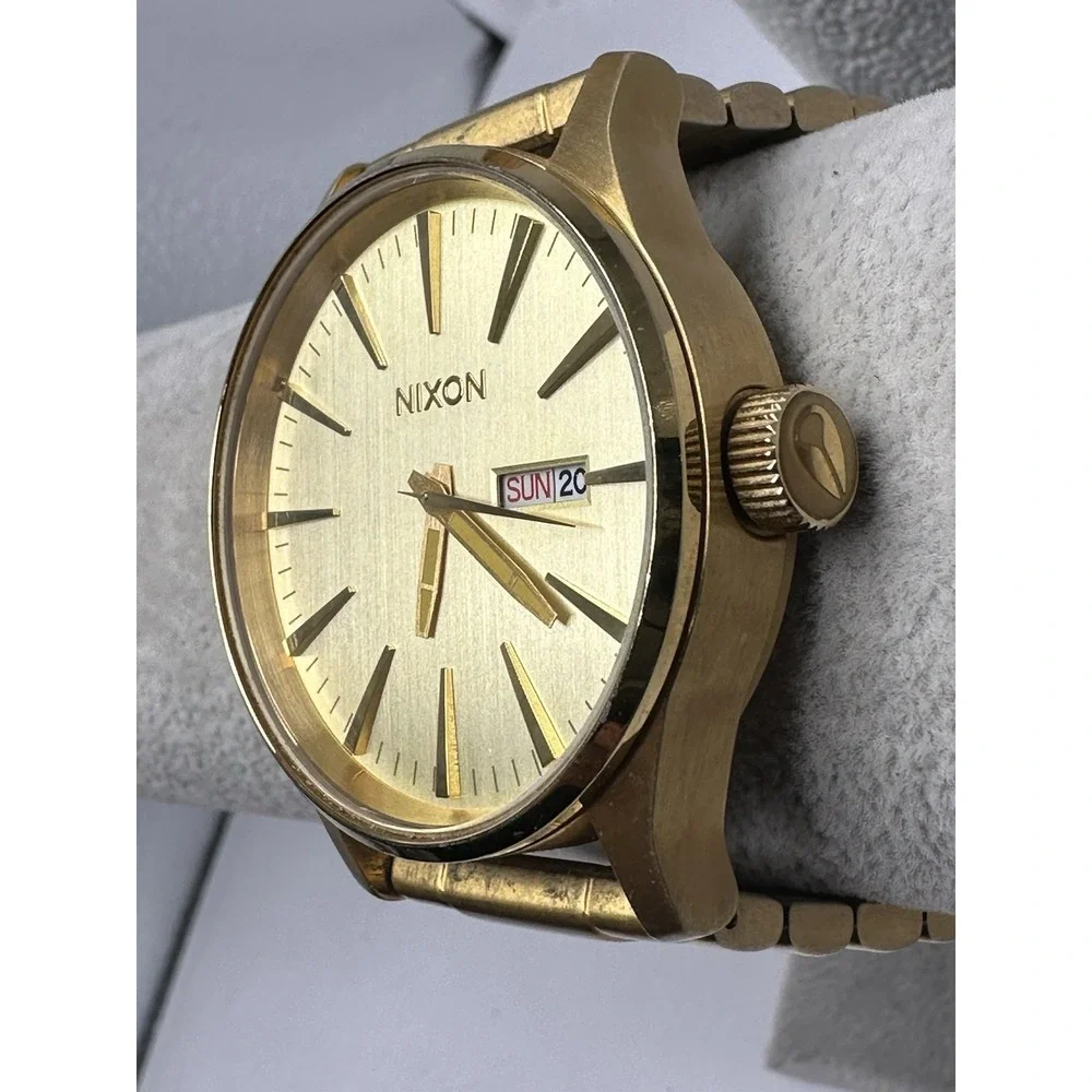 Nixon The Sentry‎ Never Be Late New Battery Mens Watch 42MM 7